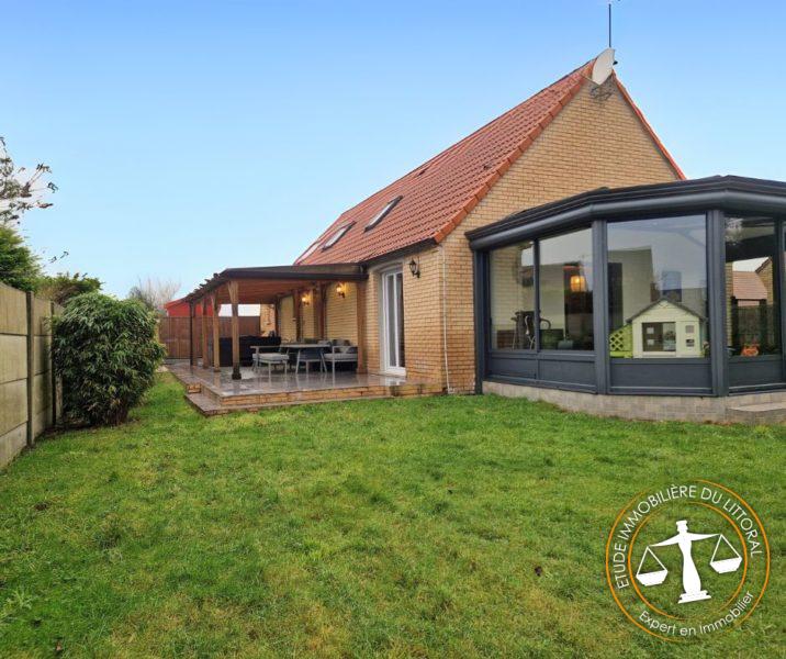 Post Instagram Immobilier Maison Bleu Jaune Doré (Publication Facebook)